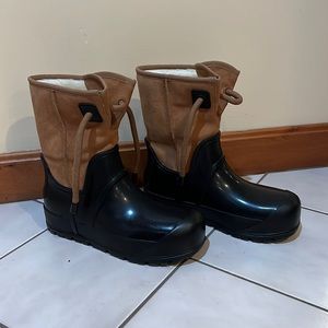 UGG BOOT